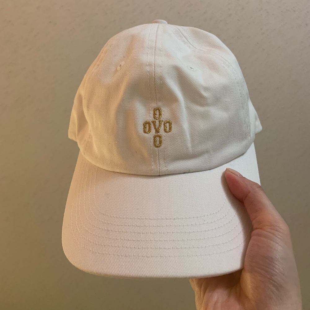White gold ovo baseball hat